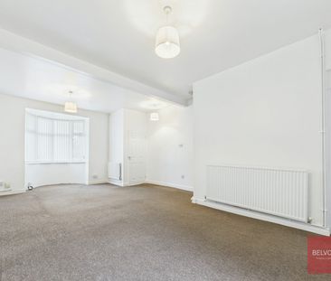 Terraced House to rent on - Photo 6