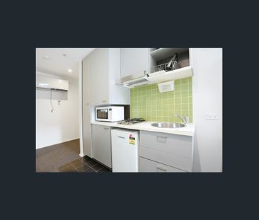 Live, Learn & Thrive in the Heart of Carlton! - Photo 3