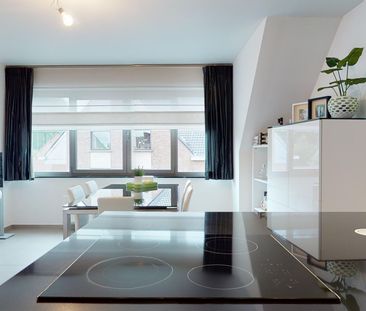 SINT-LIEVENS-HOUTEM - Exclusief duplexappartement vlakbij het centrum - Photo 2