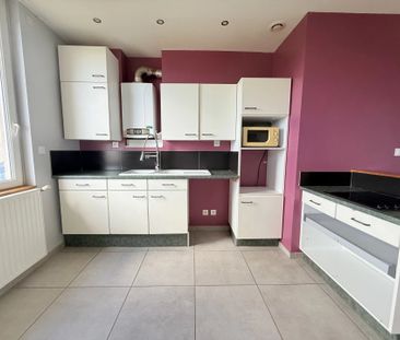 Location Appartement 2 pièces 46m² ROCHE LA MOLIERE 42230 - Photo 2