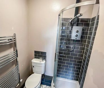 Orford Lane - Warrington - WA2 - Photo 4