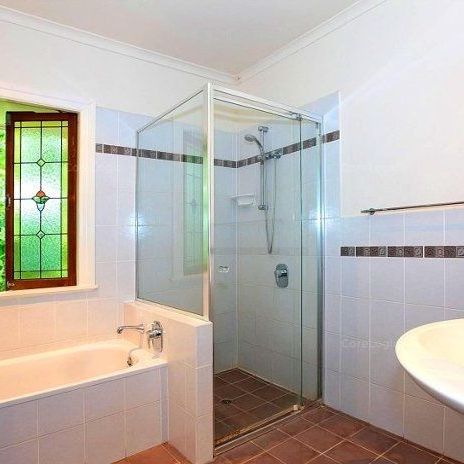 1 BEDROOM AVAIL IN SHARE HOUSE - GREAT LOCATION! - Photo 1