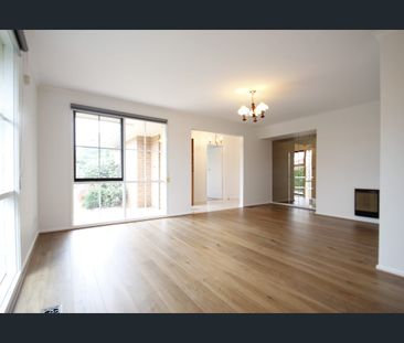 Spacious home in the heart of Wheeler's Hill - Photo 5