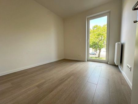 Instapklaar appartement met ruim zonnig terras en autostaanplaats! - Foto 5