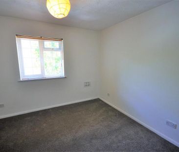 1 bedroom house to rent - Photo 2