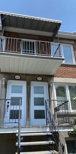 Rosemont, 5 ½ rénové. Libre immédiatement. - Photo 1