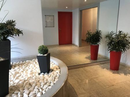 Appartement - 1 pièce - 29 m² - Saint-Étienne - Photo 5