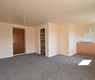 Brooksbank, Westgate - Photo 2