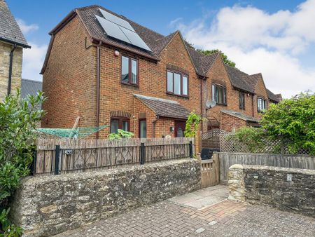 2 bedroom end of terrace house to rent - Photo 5