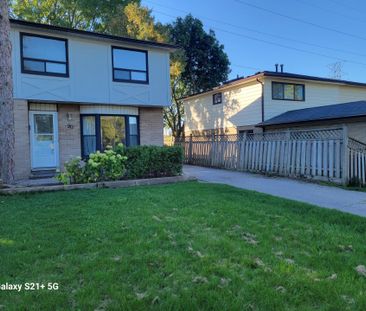 For Lease - 90 Sexton Crescent, Toronto, Ontario - Photo 2