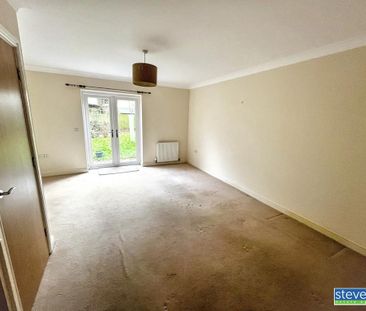 2 bedroom end of terrace house to rent - Photo 3