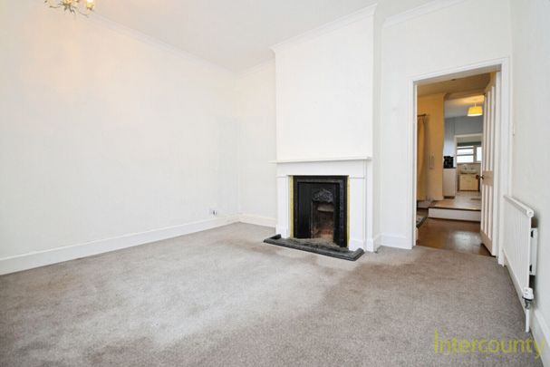 Abbey Lane, CB10, Saffron Walden - Photo 1