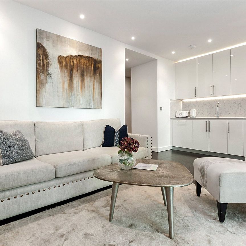 Thornes House, 4 Charles Clowes Walk, London, SW11 flat to rent - Photo 1