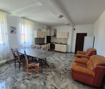 Inchiriez apartament 4 camere centrul istoric - Photo 5
