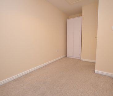 2 Bedroom Town House - Photo 2