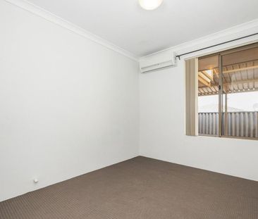 Spacious 3x2 Family Home on a Massive Block – Clarkson - Photo 4