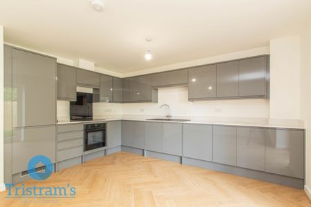 Lacewood Close, Bestwood Village - Photo 3