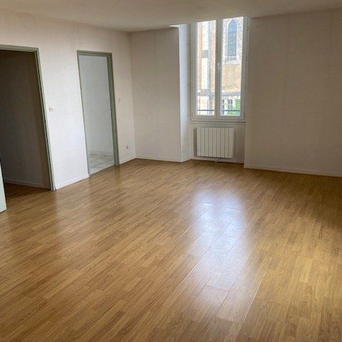 Location Appartement 2 pièces 59m² ANGOULEME 16000 - Photo 1