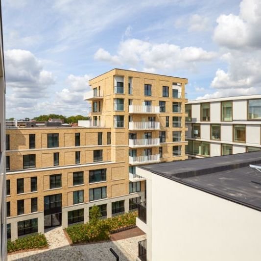 Roeselare-Centrum : midden in het centrum is dit prachtig gelegen appartement type 2 slaapkamers. - Photo 1