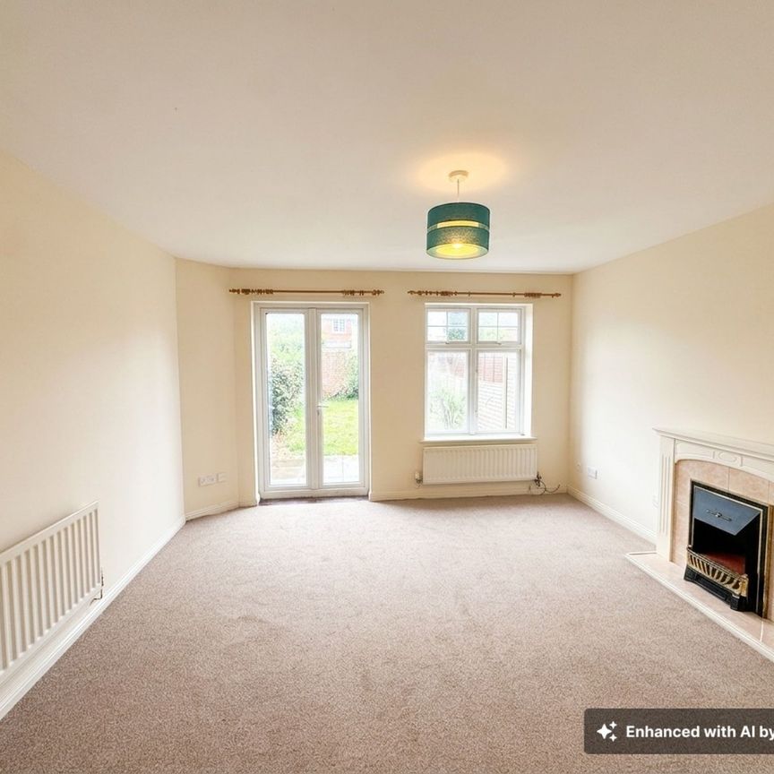 2 bed house to rent in Eaton Crescent, Taunton, TA2 - Photo 1