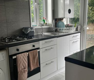 Room in a Shared House, Eden Close, HA0 - Photo 5