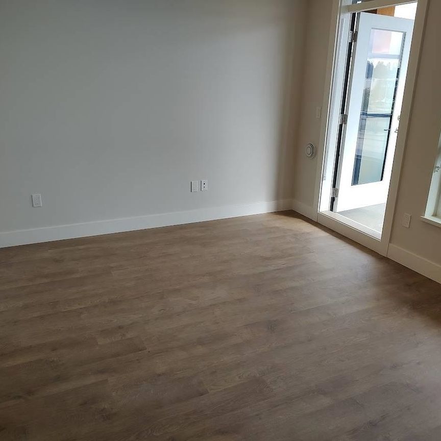 1930 Starling Drive #304, Tsawwassen, BC V4M0C7 - Photo 1