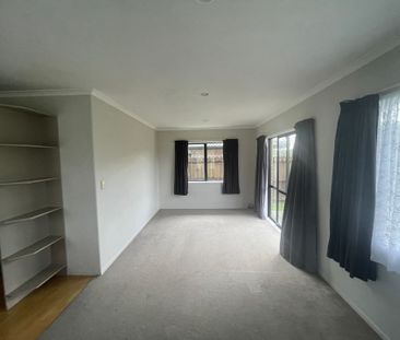 Neat and Tidy 2 Bedroom Unit&excl; - Photo 2