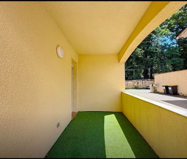 appartement 82m2, terrasse, 3 chambres, place de parking - Photo 6