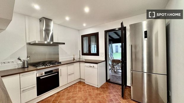 5 room luxury Apartment for rent in Sant Vicenç de Montalt, Spain - Photo 1