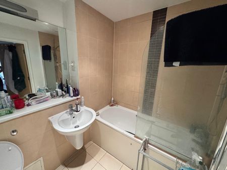 2 bedroom apartment to rent - Photo 4