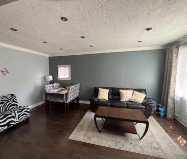 For Lease - 137 Harewood Avenue, Toronto, Ontario - Photo 2