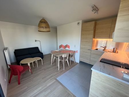 Location Appartement 2 pièces 43m² - Photo 2