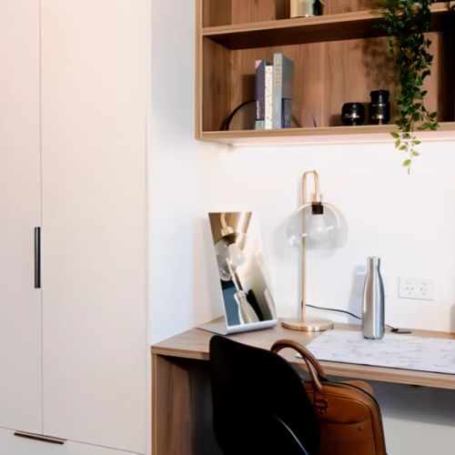 Studio Large - Photo 1