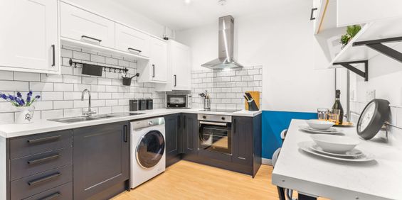 The Blue & Green Property Room 6 - Photo 3