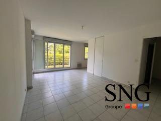 T2 AVEC BALCON ET DEUX PARKINGS - Photo 1