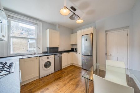 2 bedroom flat to rent - Photo 4