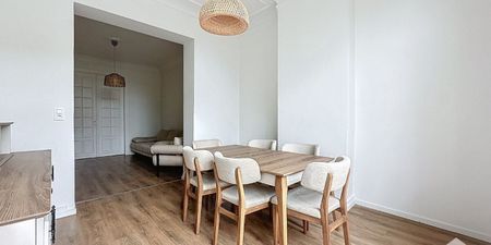 Appartement te huur in Schaarbeek voor € 1.350 met 1 slaapkamer - Foto 2