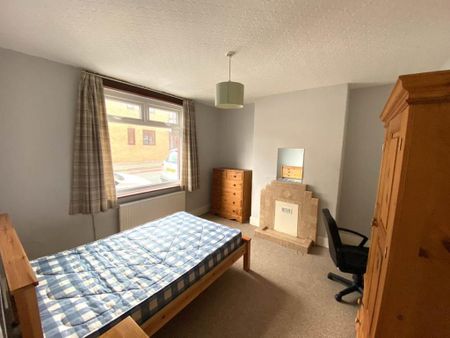 4 bedroom house to rent - Photo 4