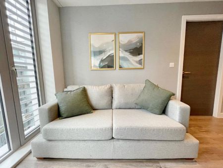 Embankment Exchange, Salford - Photo 3