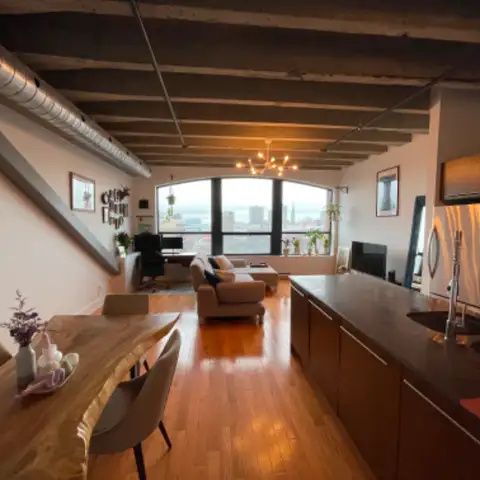 Place-Des-Arts - Superb 1 Bedroom Loft - Photo 1