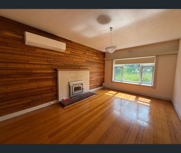 9 Bowen Avenue, Trevallyn, Tas 7250 - Photo 6