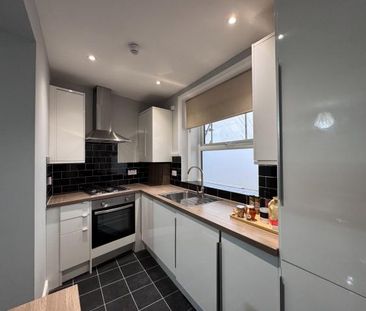 1 Bedroom, 1 bath, 1 reception Flat - Photo 5