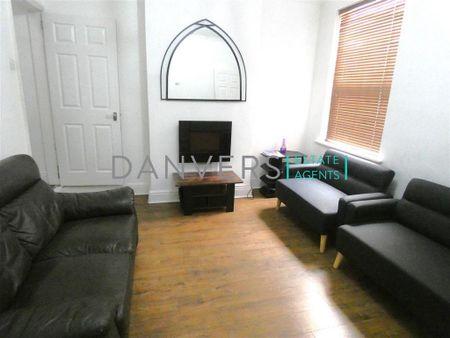 4 bedroom terraced house to rent - Photo 2