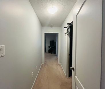 For Lease - 7881 Hackberry Trail, Niagara Falls, Ontario - Photo 3