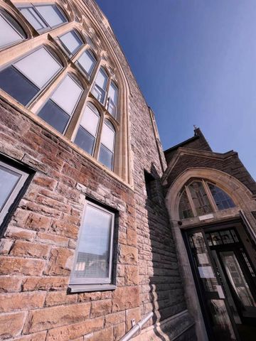 Mixed use to rent - Photo 3