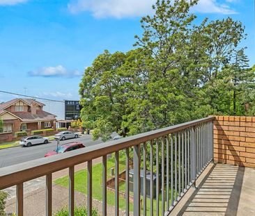 Stylish & Newly Renovated Two Bed Apartment - Photo 6