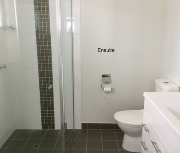 Stylish, Spacious & Super Easy Living! - Photo 5