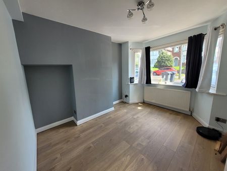 3 Bed Semi-Detached House, Durley Dean Road, B29 - Photo 2