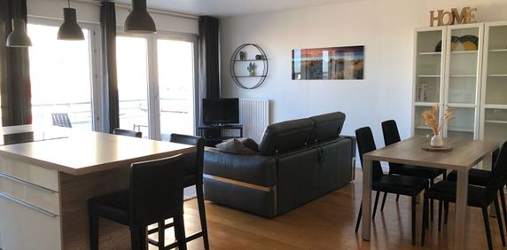 Location Appartement 3 pièces 69m² - Photo 2