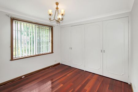 Oversized Four-Bedroom House in Prinme location - Photo 5